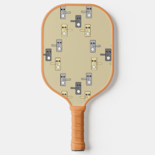 Wide mouth door handles pickleball paddle