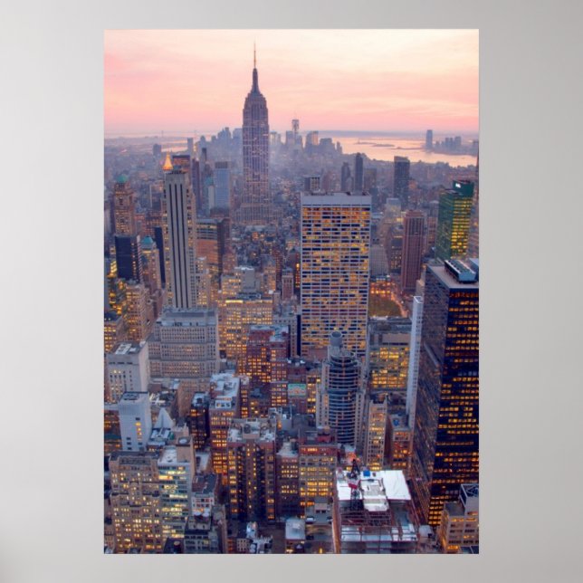 Wide view of Manhattan at sunset Poster (Front)