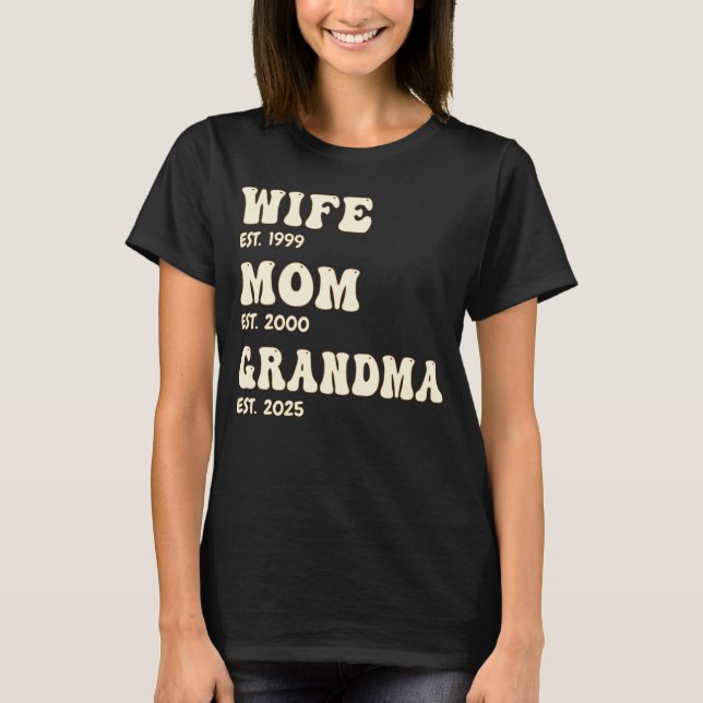 Wife Mum Grandma Personalised Est. Years Groovy T-Shirt (Front)