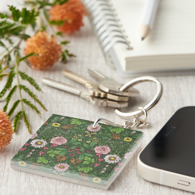 Wild garden in green key ring (Front Right)