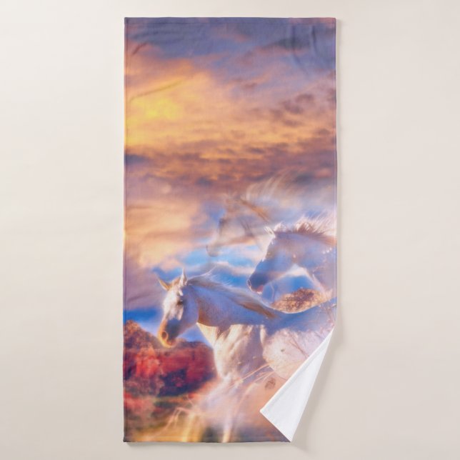 Wild Horse Spirits “TRINITY” Bath Towel (Bath Towel)