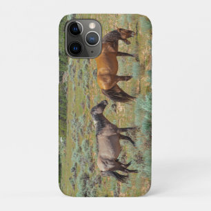 Wild horses grazing Case-Mate iPhone case