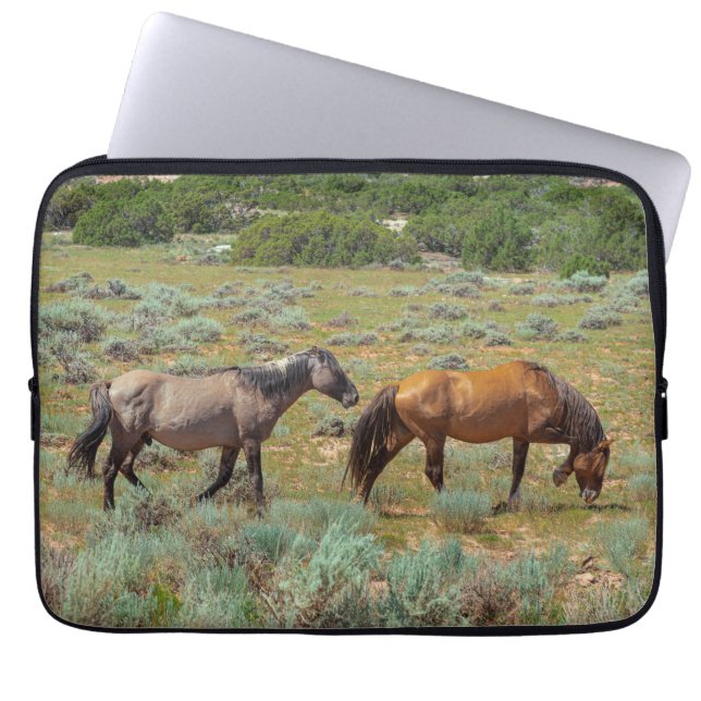 Wild horses grazing laptop sleeve (Front)