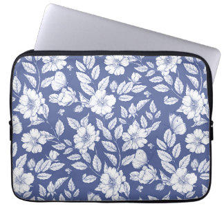 Wild Roses  Laptop Sleeve