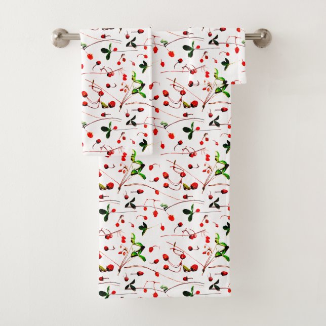 Wild Strawberries Bath Towel Set (Insitu)