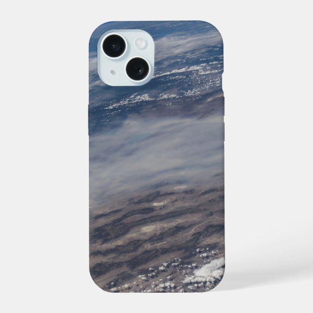 Wildfires Around Yosemite National Park. iPhone 15 Case (Back)