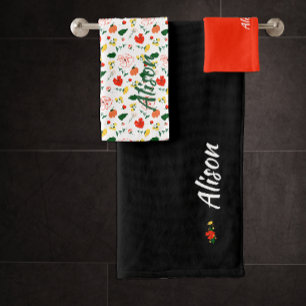 Wildflowers green white red name black bath towel set