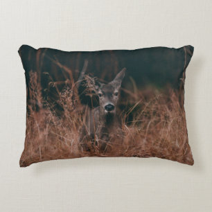 WILDLIFE PHOTOGRAPHY OF GRAY DEER SURROUNDED BY GR DECORATIVE CUSHION