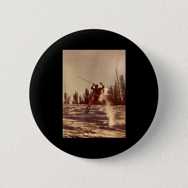 Will is skiing  6 cm round badge (Front)