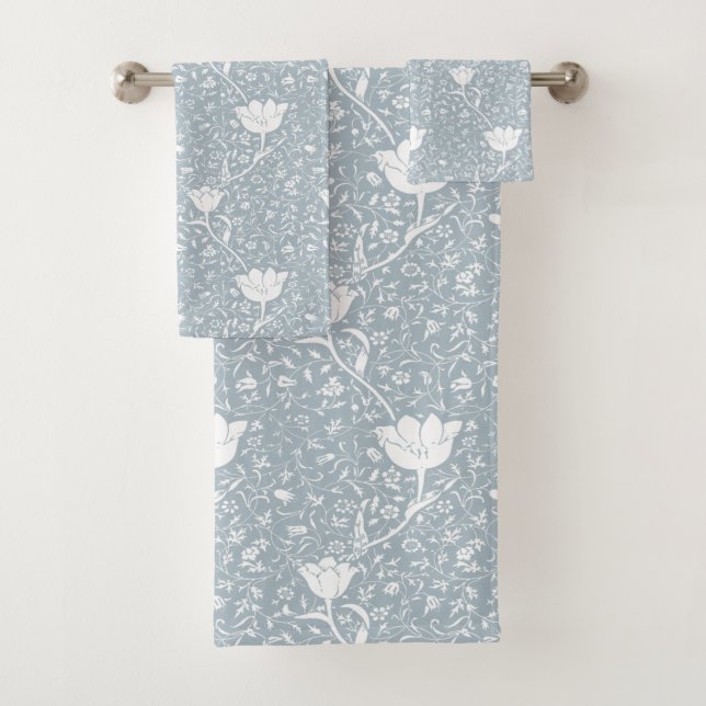 William Morris Tulips in White Pattern  Bath Towel Set (Insitu)