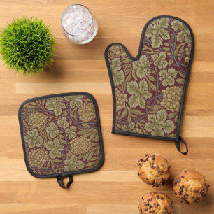 William Morris Vine Grape Red Green Art Oven Mitt & Pot Holder Set