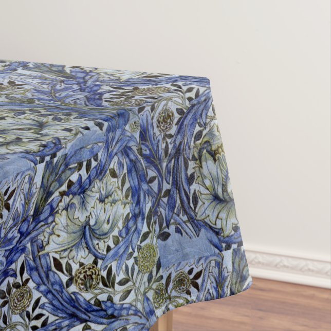 William Morris Vintage Floral Pattern Tablecloth (In Situ)