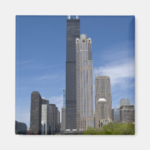 Willis Tower (previously the Sears Tower) looms Magnet