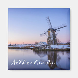 Windmills in winter in Netherlands text magnet