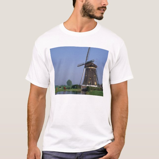 Windmills, Leidschendam, Netherlands T-Shirt (Front)
