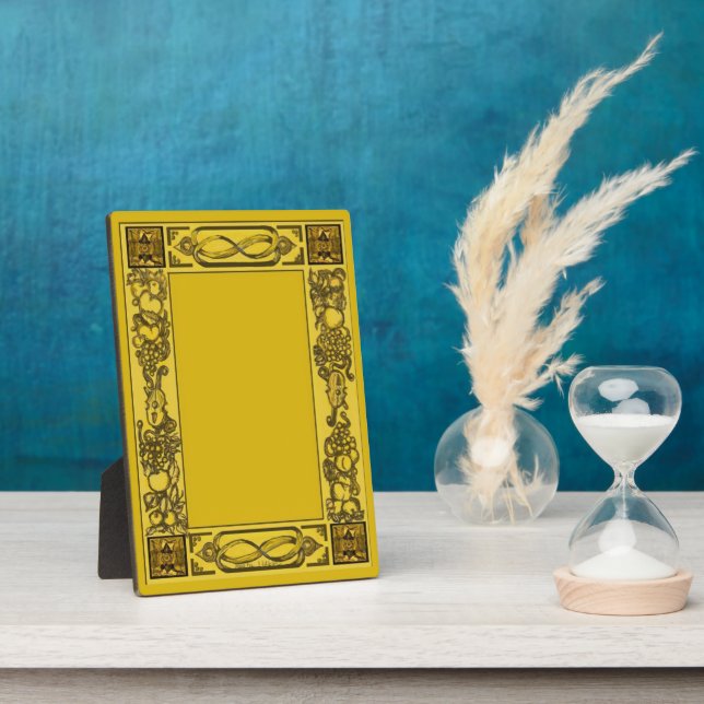 Windsor Castle inspired Digital Wood Carving Frame (Side)