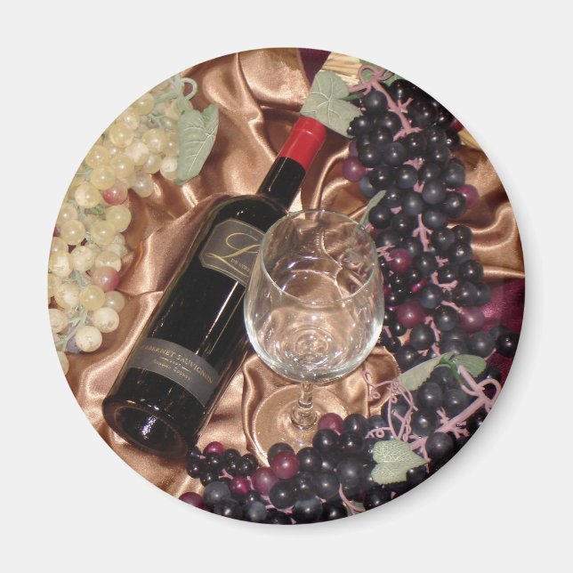Wine and Grape Theme Magnet (Front)