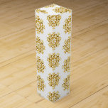 Wine Gift Box-Christmas Snowflakes Wine Box<br><div class="desc">This wine gift box is shown in a festive Christmas holiday gold snowflakes print.
Customise this box or buy as is.





Stock Image</div>