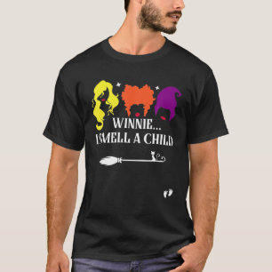 Winnie I Smell A Child Halloween Pregnancy Announc T-Shirt