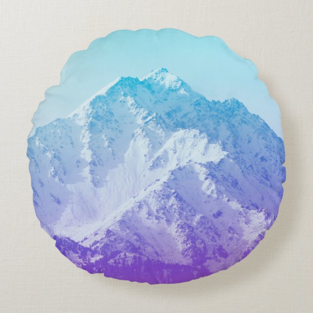 Winter mountain peakmountain,hipster,peak,photo,ba round cushion (Front)