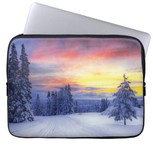 Winter scenery laptop sleeve