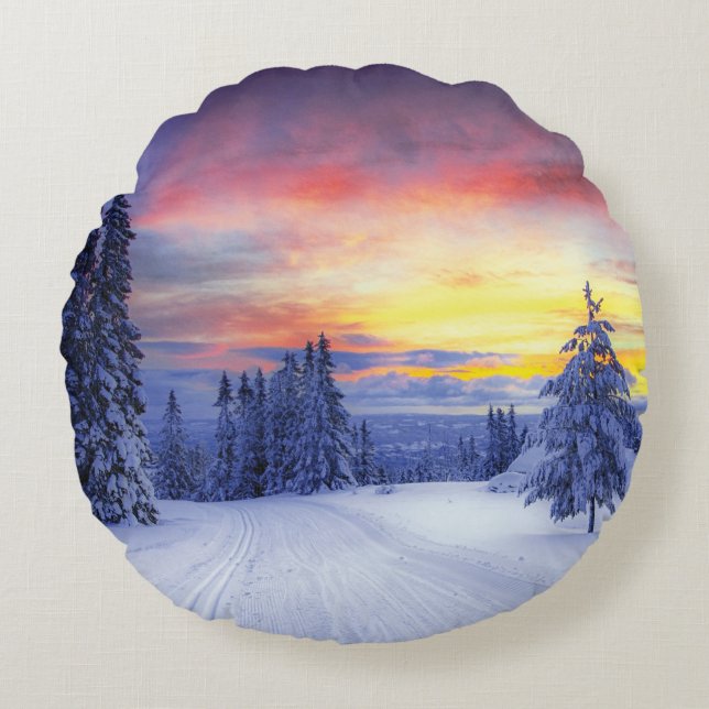 Winter scenery   round cushion (Front)