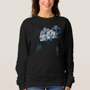 Winter Sports Skiing Snow Scene Vintage Ski Resort Sweatshirt
