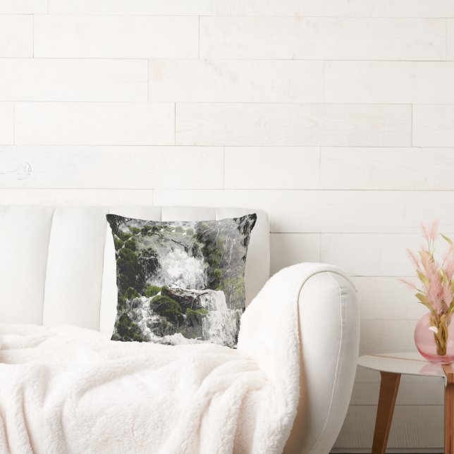 Winter waterfall..... cushion (Couch)