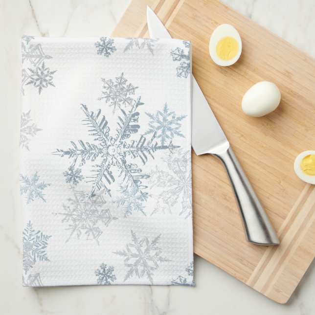 Winter Wonderland Snowflake Tea Towel (Quarter Fold)