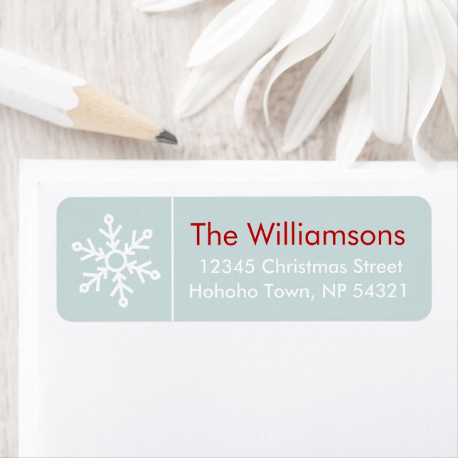 Winterberries Snowflake Coordinate on Icy Blue (Insitu)