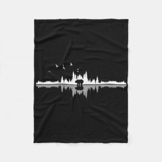 Wir Lieben Berge - Bear Hiking Camping Mountains N Fleece Blanket