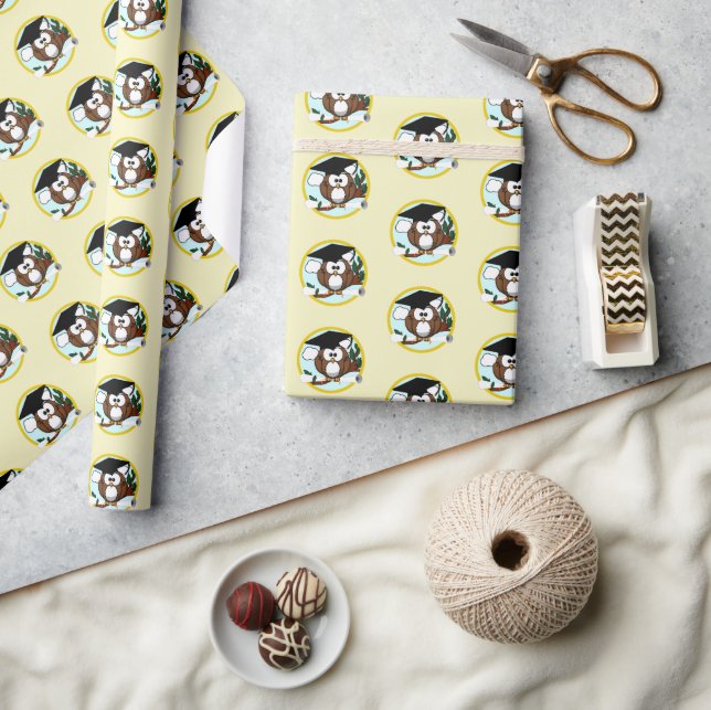 Wise Owl Graduation Wrapping Paper (Crafts)
