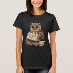 Wise Owl Student Reading Nature Book T-Shirt