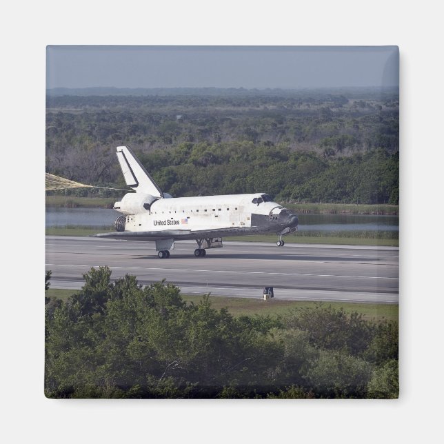 With drag chute unfurled 2 magnet (Front)