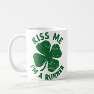 Wo Kiss Me I'M A Runner St Patrick'S Day Shamrock Coffee Mug