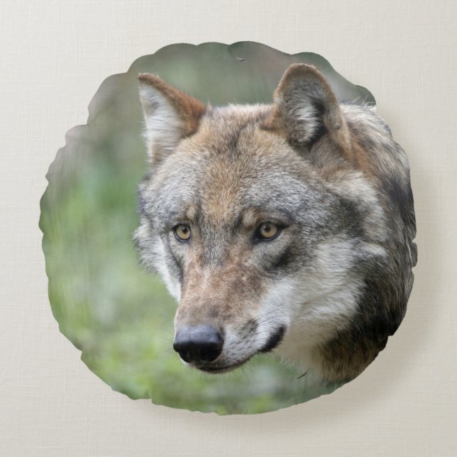 Wolf_2015_0111 Round Cushion (Front)