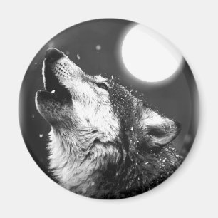Wolf Howling at Moon Magnet