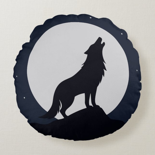 Wolf Howling at Moon Round Cushion (Front)