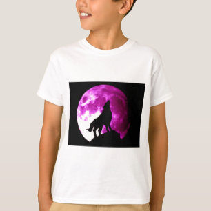 Wolf Howling at Moon T-Shirt