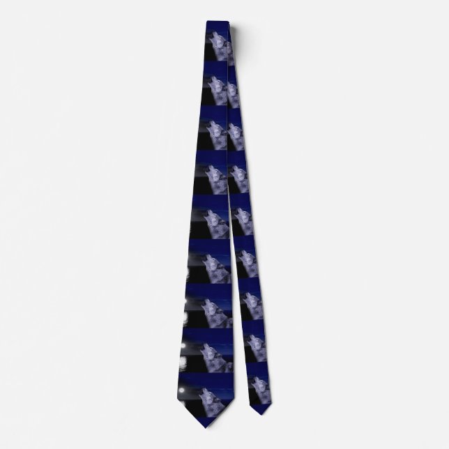 Wolf howling at the moon in the sea tie (Front)