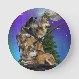 Wolf Howling Round Clock