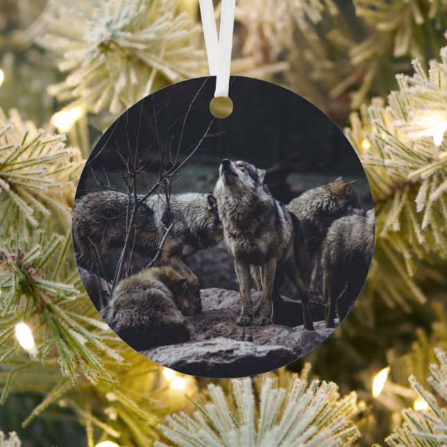 Wolf Pack Metal Tree Decoration (Insitu)