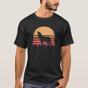 Wolf Vintage Howling At Moon 70s 80s Retro Hallowe T-Shirt