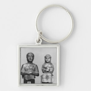 Woman with the shawl key ring