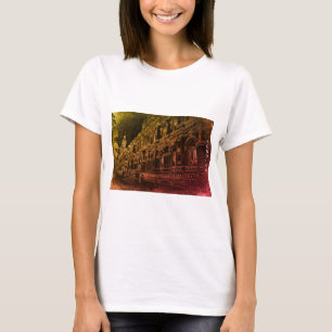 Woman's basic t-shirt