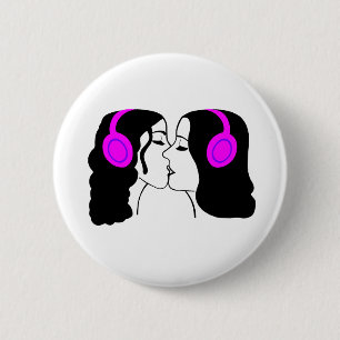 Women Kissing Wearing Headphones 6 Cm Round Badge
