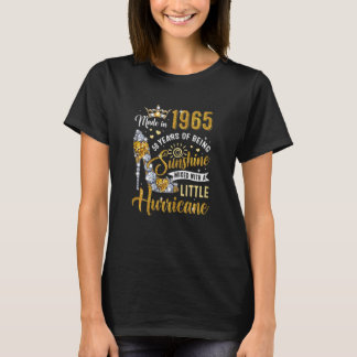 Womens 58 Year Old Made In 1965 Birthday Queen Dia T-Shirt