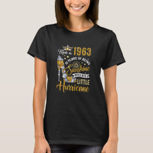Womens 60 Year Old Made In 1963 Birthday Queen Dia T-Shirt