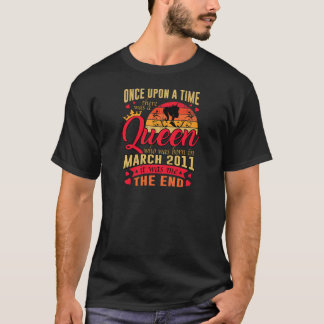 Womens A Queen Born In March 1933 90th Birthday 90 T-Shirt