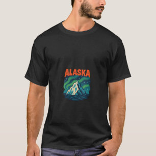 Womens Alaska Wilderness Retro Northern Adventure  T-Shirt